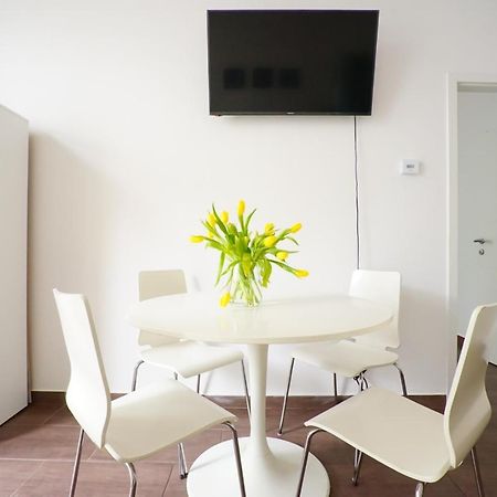 Wonderful Big Apartment Near Yppen Market Wien Eksteriør billede